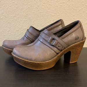 Born Leather Clogs Sz 7.5